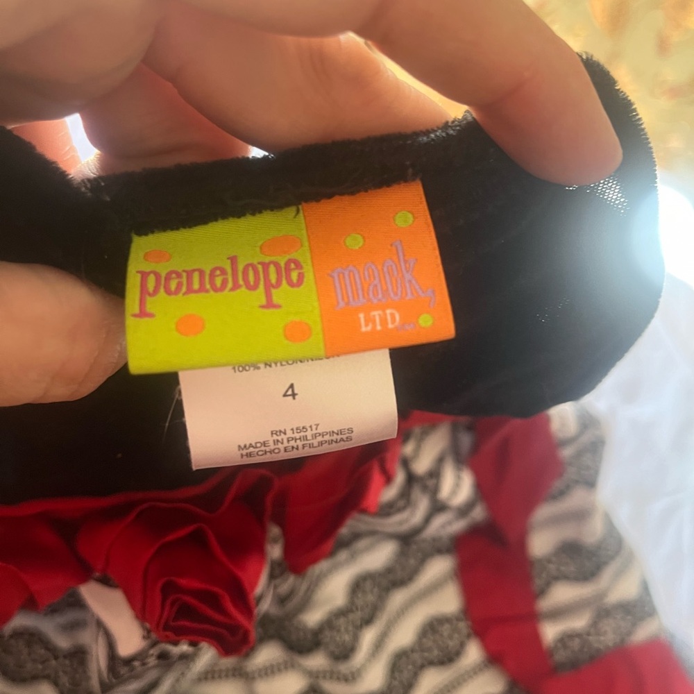 Party dress size 4